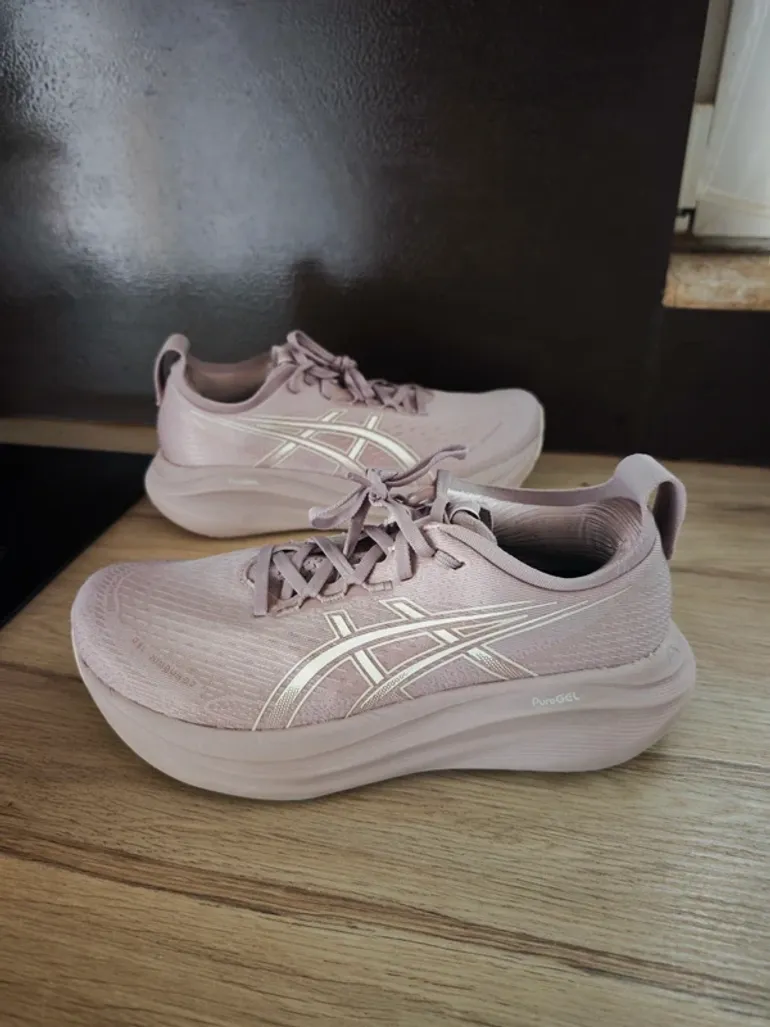 Gebrauchtes Asics Nimbus 27 bike — Bild 4 von 15