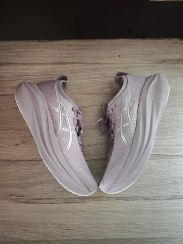 Gebrauchtes Asics Nimbus 27 bike — Bild 1 von 15