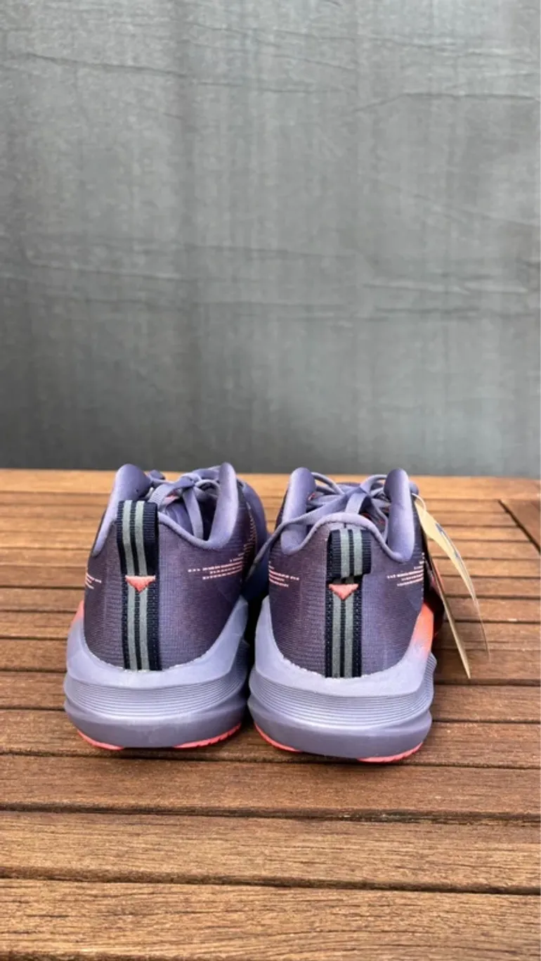 Käytetty Asics Novablast 5 bike — kuva 3 / 8