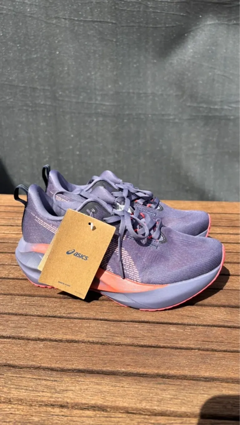Käytetty Asics Novablast 5 bike — kuva 2 / 8
