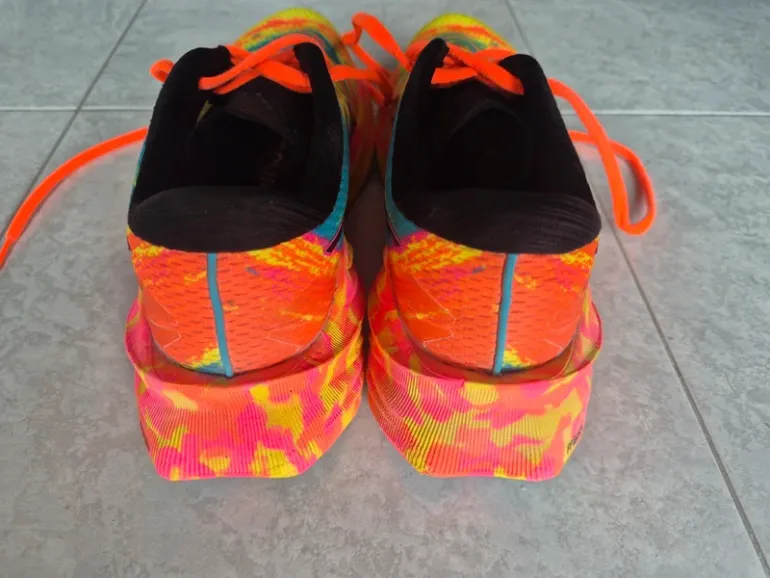 Käytetty Asics Novablast bike — kuva 3 / 6