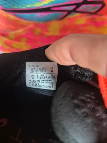 Käytetty Asics Novablast bike — kuva 6 / 6