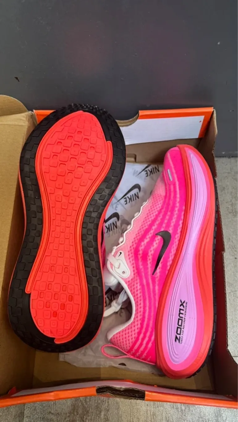 Used Nike Vomero Plus bike — image 3 of 9