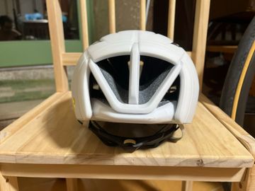 Used Specialized Evade 3 2024 bike — image 4 of 6