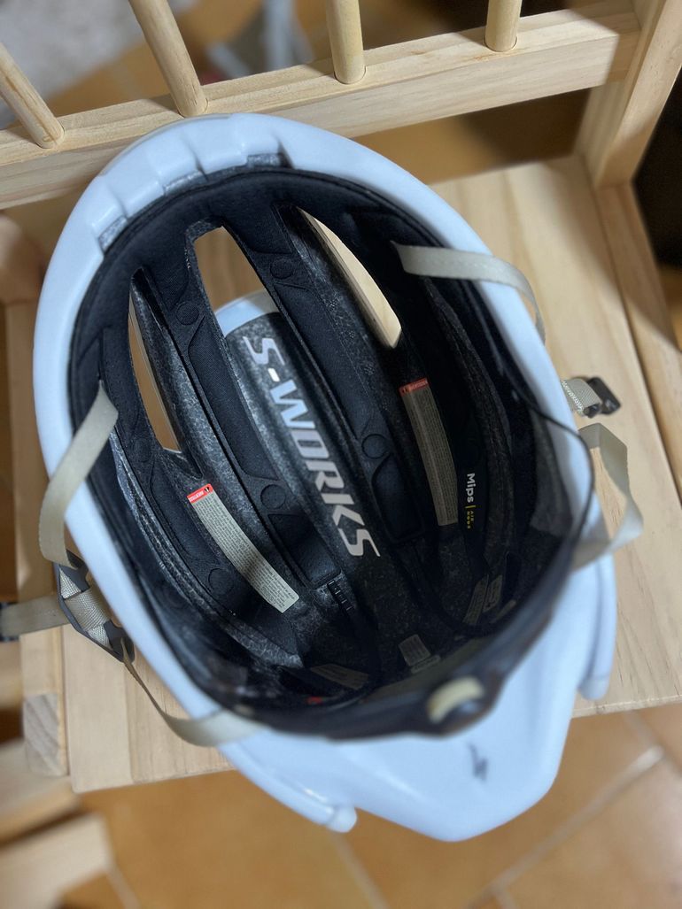 Used Specialized Evade 3 2024 bike — image 6 of 6