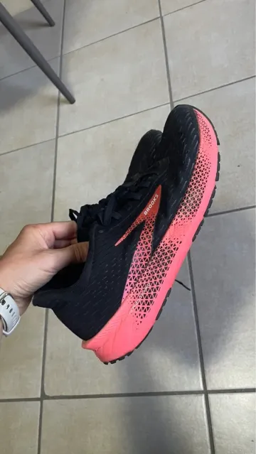 Used Brooks Running Shoes bike — image 1 of 6
