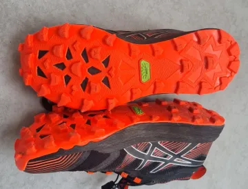 Used Asics FujiTrabuco Pro bike — image 2 of 7