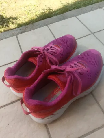 Used Hoka Clifton 6 bike — image 8 of 9