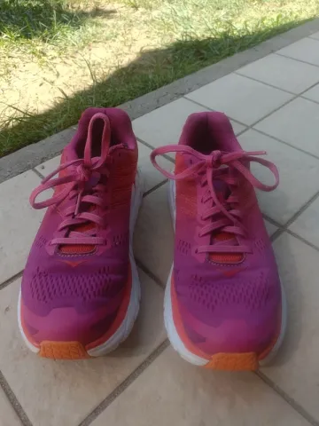 Used Hoka Clifton 6 bike — image 2 of 9