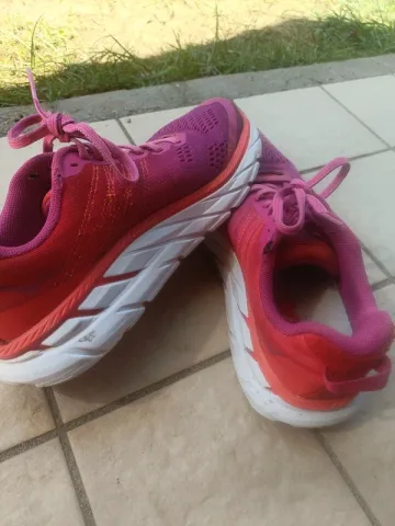 Used Hoka Clifton 6 bike — image 4 of 9