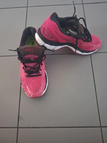 Used Asics Gel-Nimbus 17 bike — image 3 of 7