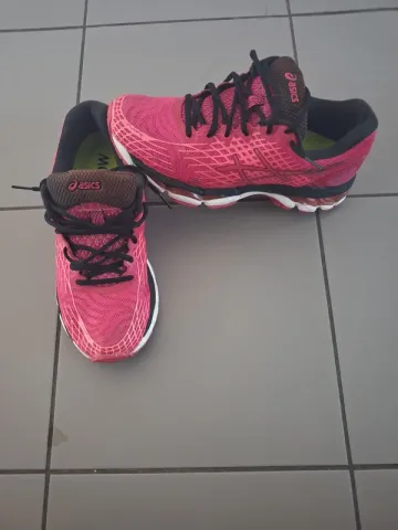 Used Asics Gel-Nimbus 17 bike — image 2 of 7