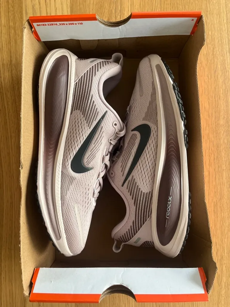 Used Nike Vomero 18 bike — image 6 of 6