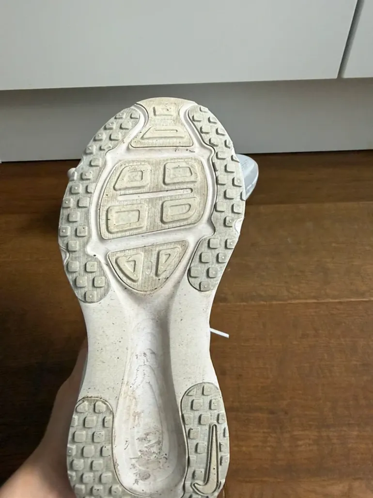 Used Nike Vomero 18 bike — image 2 of 2