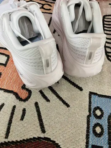 Used Adidas /Nike Sneakers bike — image 3 of 4