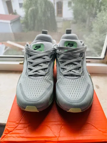 Tweedehands Nike Vomero 18 bike — afbeelding 4 van 11