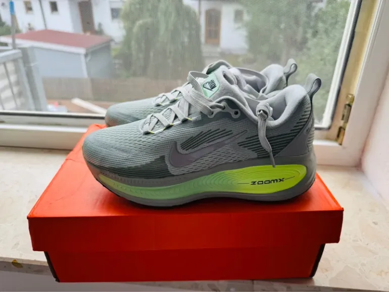 Tweedehands Nike Vomero 18 bike — afbeelding 6 van 11