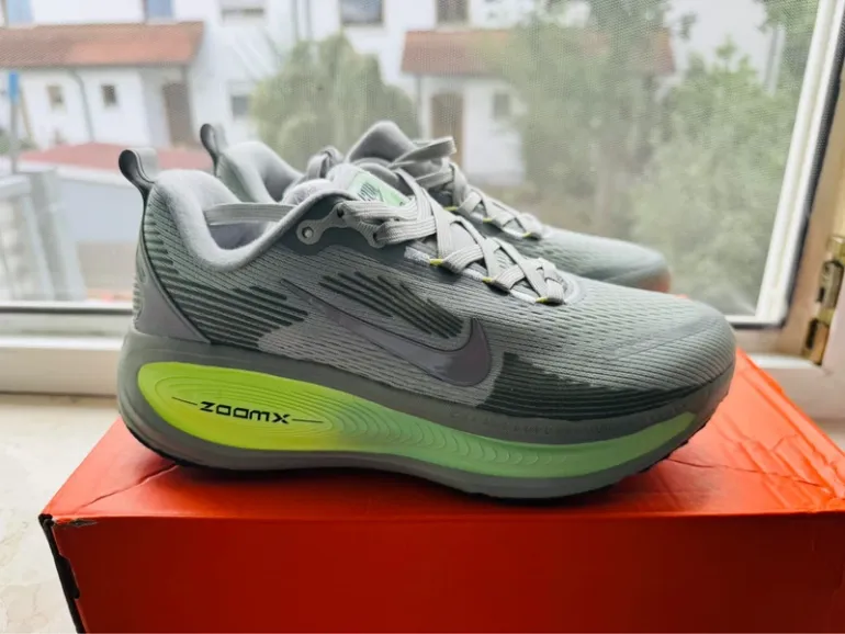 Tweedehands Nike Vomero 18 bike — afbeelding 3 van 11