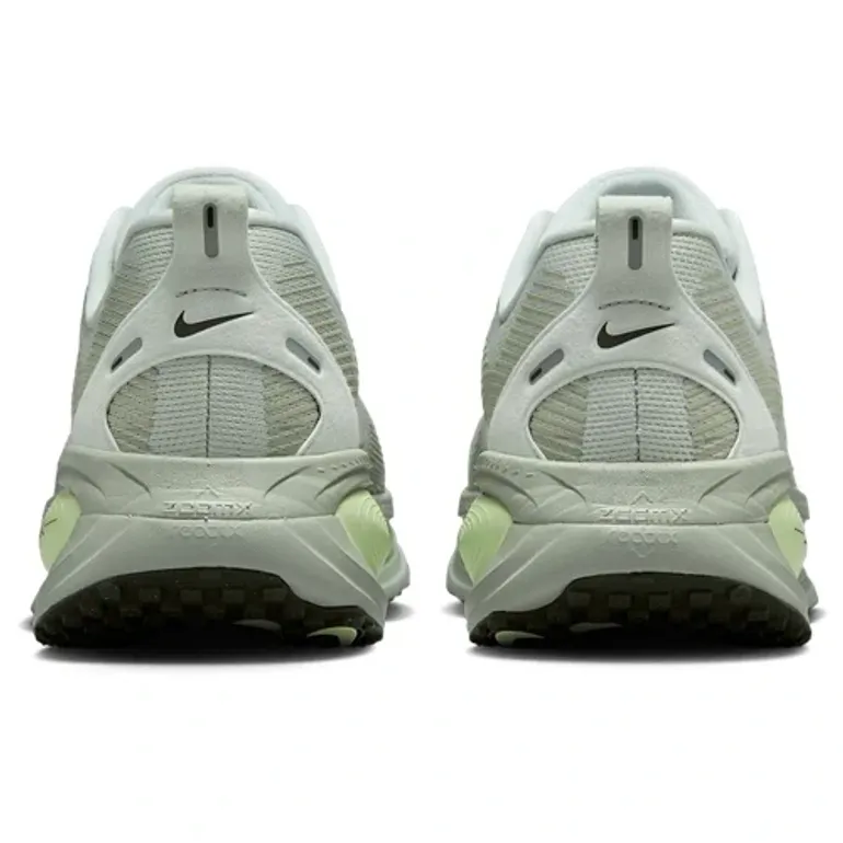Tweedehands Nike Vomero 18 bike — afbeelding 8 van 11