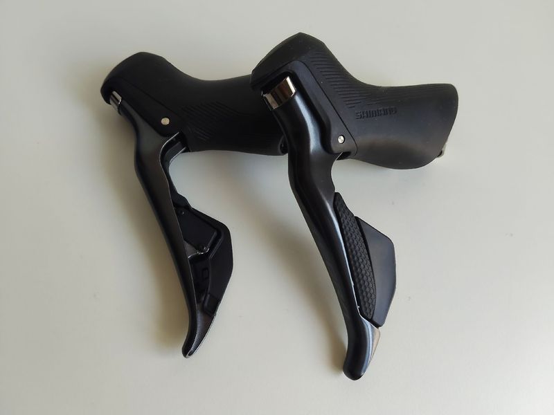 Used Shimano MANETAS ULTEGRA DI2 R8050 2025 Drivetrain & Pedals