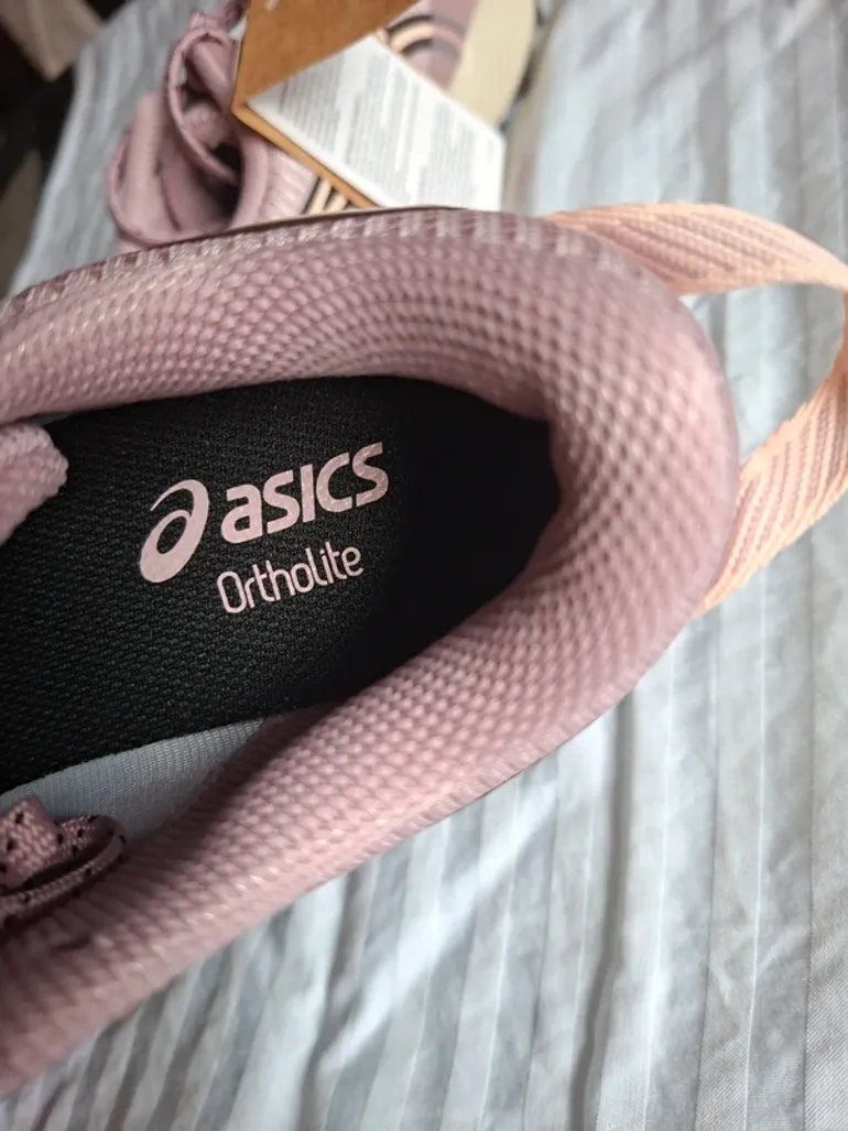 Used Asics Gel venture 11 bike — image 3 of 7