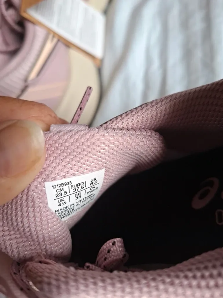 Used Asics Gel venture 11 bike — image 2 of 7
