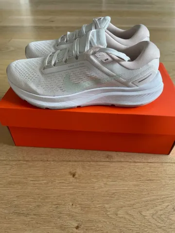 Used Nike Air Zoom Structure 24 bike — image 2 of 2