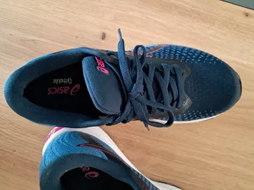 Použité Asics Running Shoes bike — obrázek 2 z 4