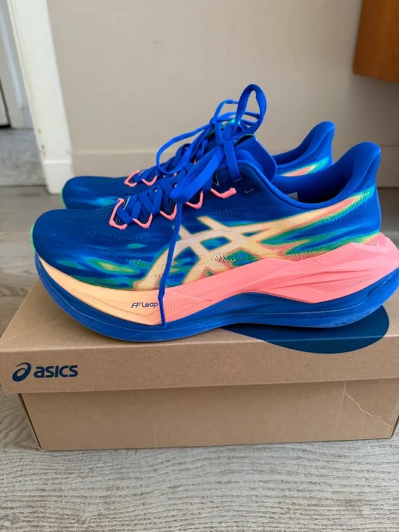 Used Asics Superblast 3 Running Shoes