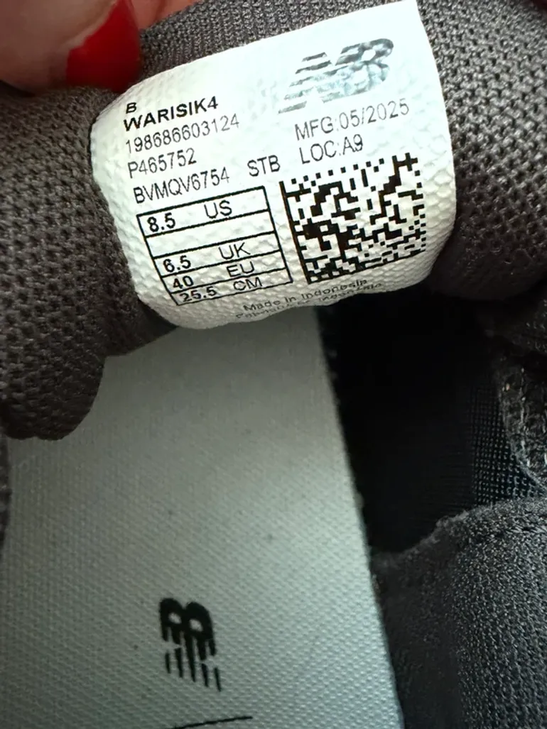 Used New Balance Sneakers bike — image 3 of 5