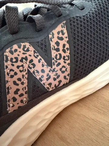 Used New Balance Sneakers bike — image 5 of 5