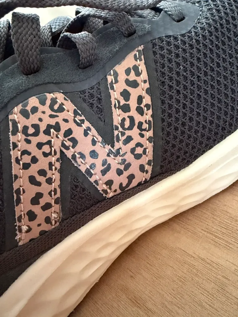 Used New Balance Sneakers bike — image 5 of 5