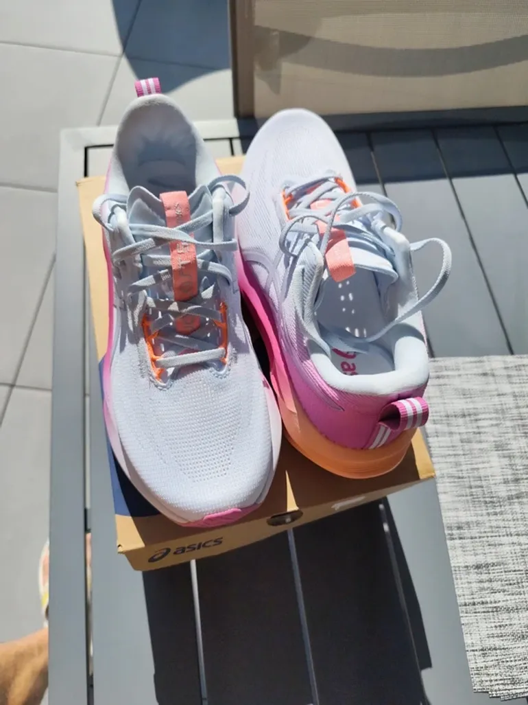 Used Asics Novablast 5 bike — image 5 of 5