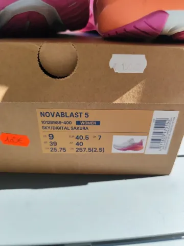Used Asics Novablast 5 bike — image 4 of 5