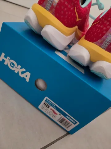 Used Hoka Mach X bike — image 2 of 5