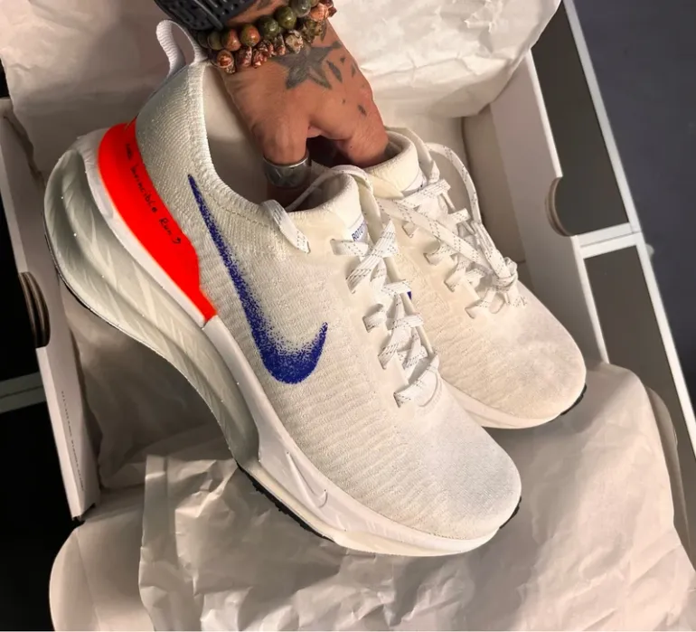 Nike Invincible Run 3 bike d'occasion — image 3 sur 9