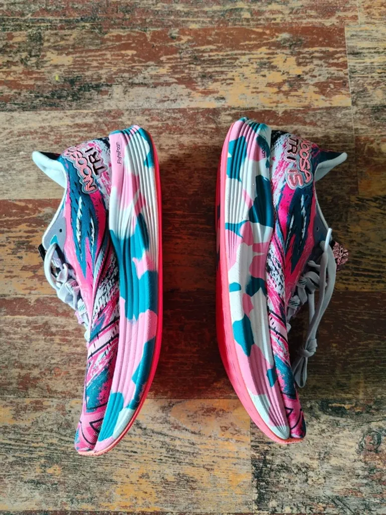 Asics Noosa Tri 15 bike d'occasion — image 2 sur 4