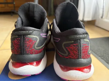 Used Asics Gel Nimbus 24 bike — image 6 of 7