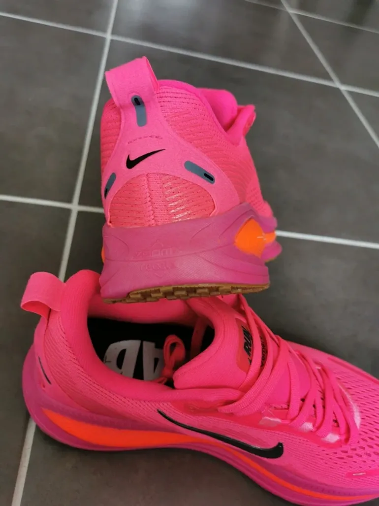 Tweedehands Nike Vomero 18 bike — afbeelding 5 van 12