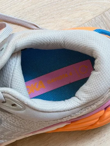 Used Hoka Gaviota bike — image 10 of 10