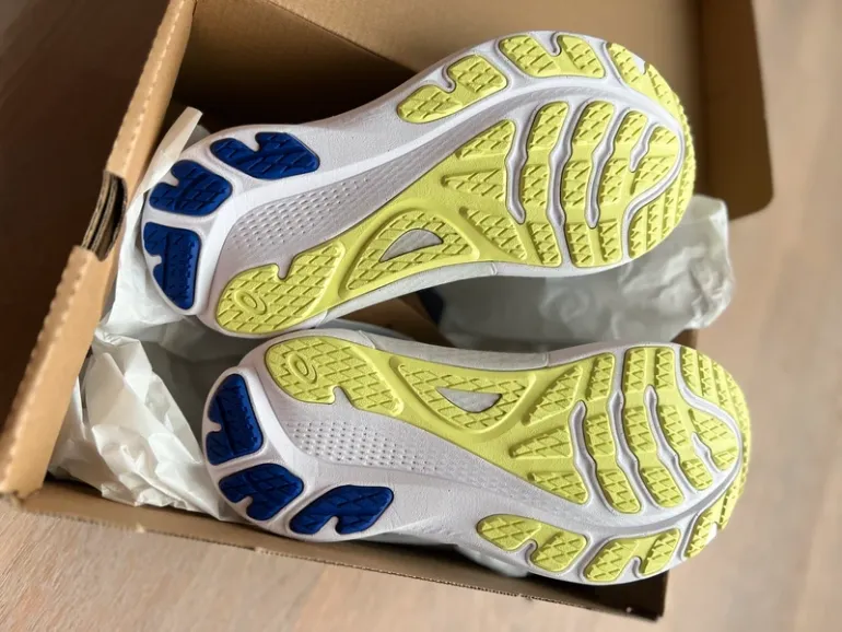 Used Ideal GEL-KAYANO 30 bike — image 2 of 6
