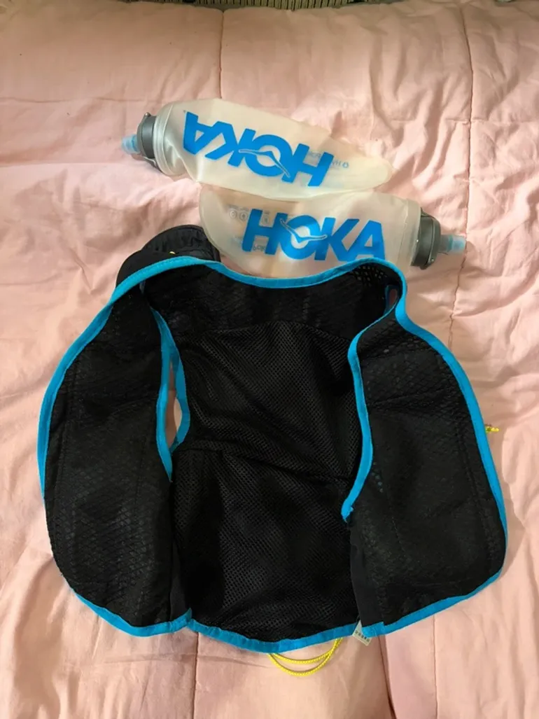 Used Hoka Trail Running Gilet 10L bike — image 6 of 6