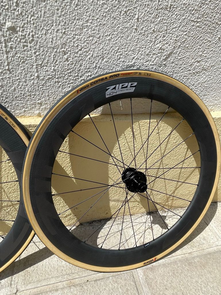Used Zipp 404 Firecrest 2026 bike — image 4 of 4