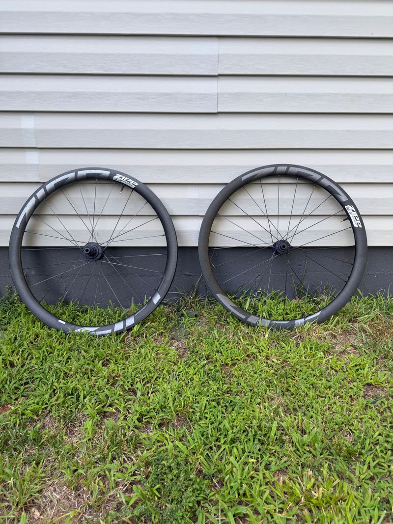 Used Zipp 303 Firecrest 2023 Wheels
