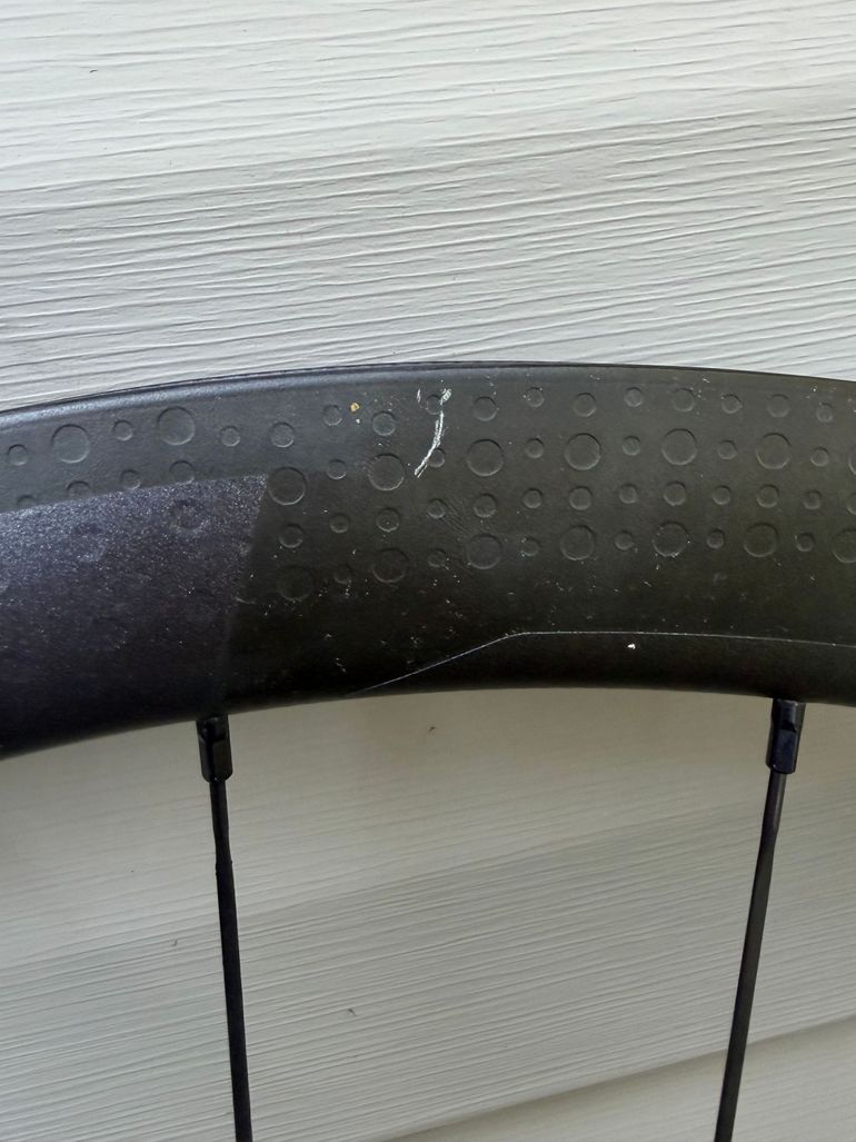Used Zipp 303 Firecrest 2023 bike — image 3 of 3