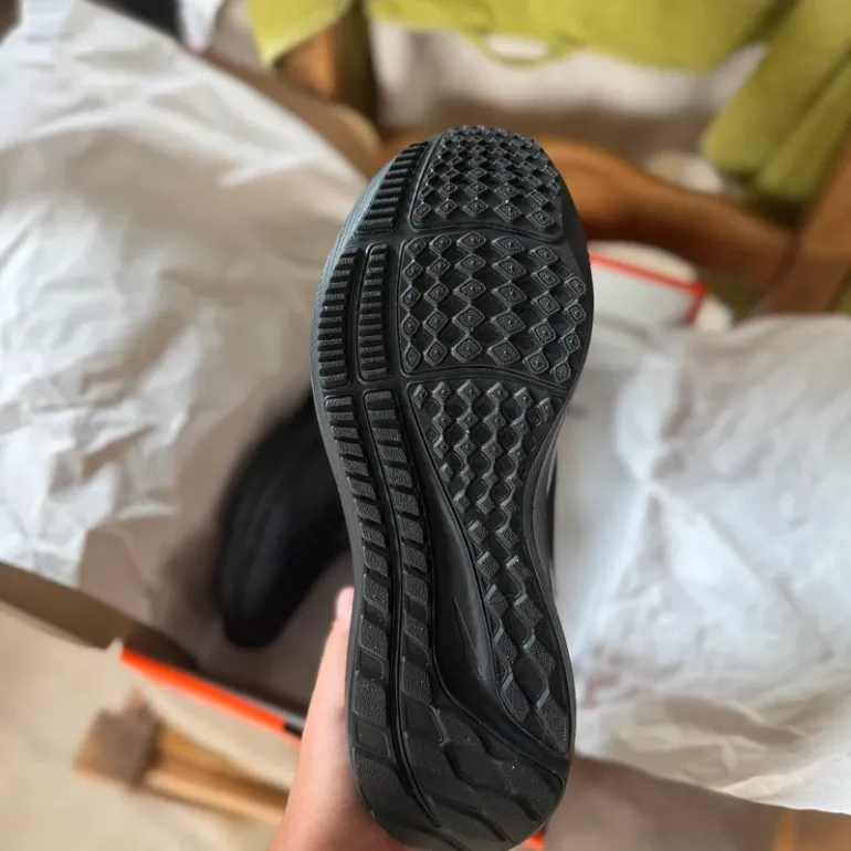 Used Pegasus Nike Air Zoom 40 bike — image 4 of 7