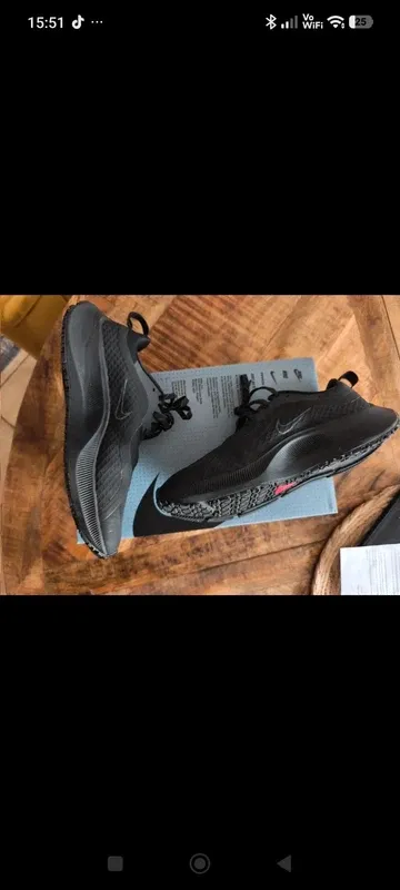 Used Pegasus Nike Air Zoom 37 Shield bike — image 2 of 13
