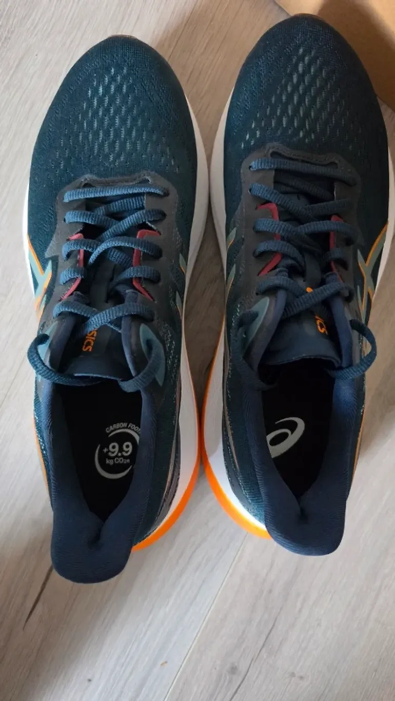 Used Asics GT-2000 12 bike — image 2 of 4