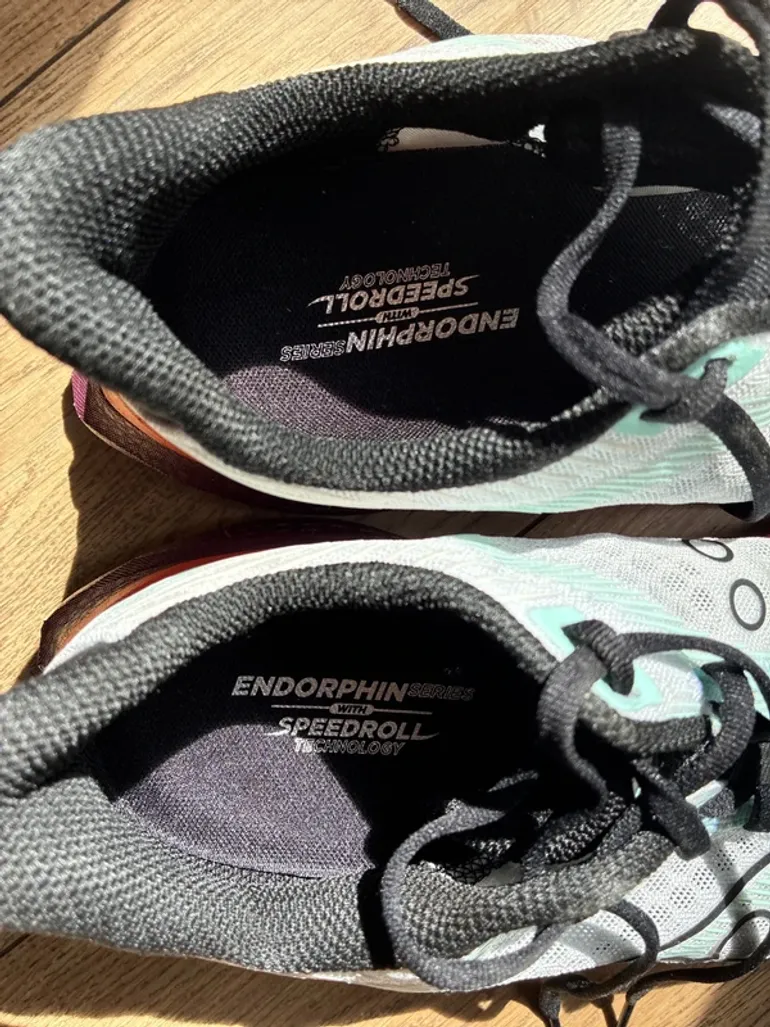 Used Saucony Endorphin speed 5 bike — image 8 of 10