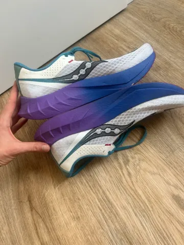 Used Saucony Endorphin Pro 4 bike — image 7 of 10